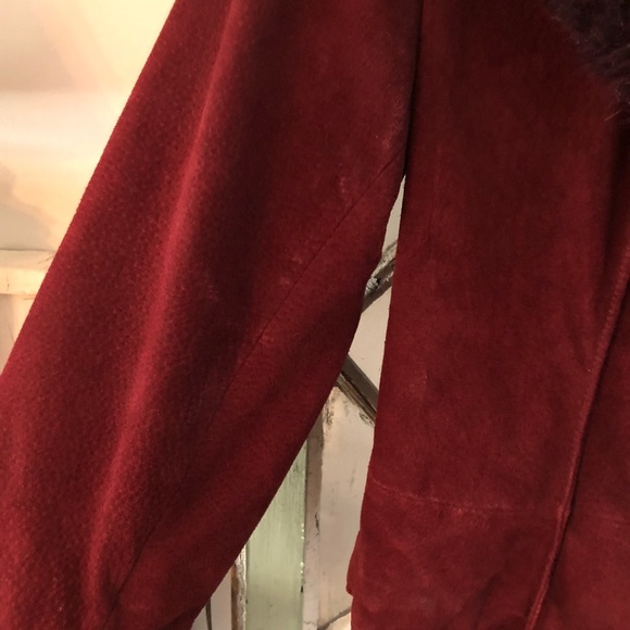 Red leather jacket - Picture 3 of 6